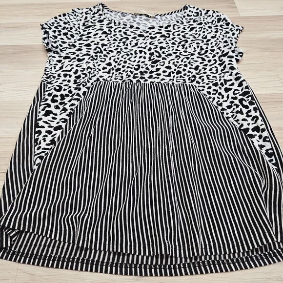 ANDREE BY UNIT Womens White Black Leather Print Stripe Shirt Size Small - Picture 2 of 7